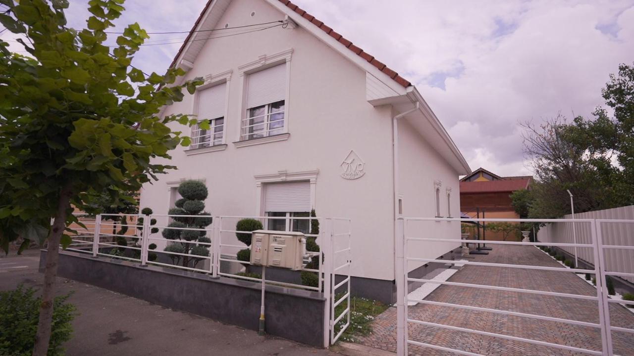 Vivo House Bed and Breakfast Târgu-Mureş Eksteriør billede